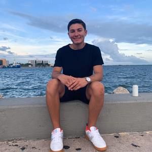 Meet your Posher, Gabriel